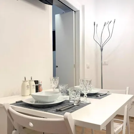 Pavia Centro Storico - Lovely Suite Scaldasole *